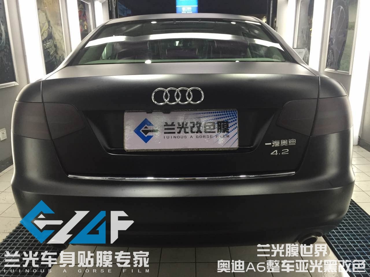 湖南改色膜之路虎整車冰藍(lán)外觀改色