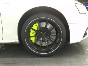 奧迪A4L改裝AP8520