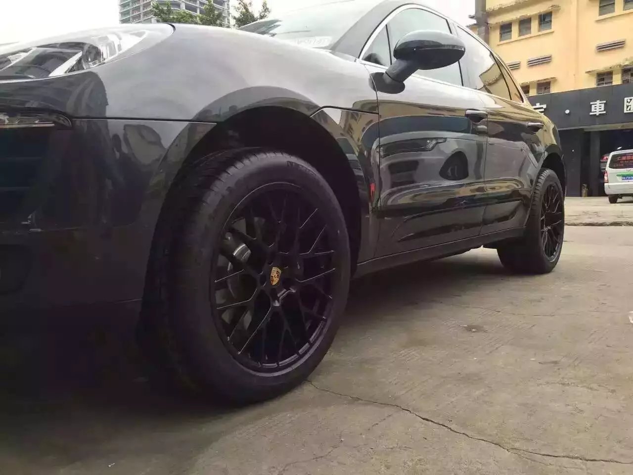 Macan 裝 原裝 20寸，完工！