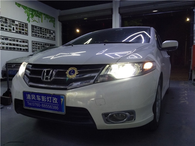 本田鋒范車燈升級(jí) 原裝海拉六雙氙透鏡改裝——清風(fēng)車影燈改