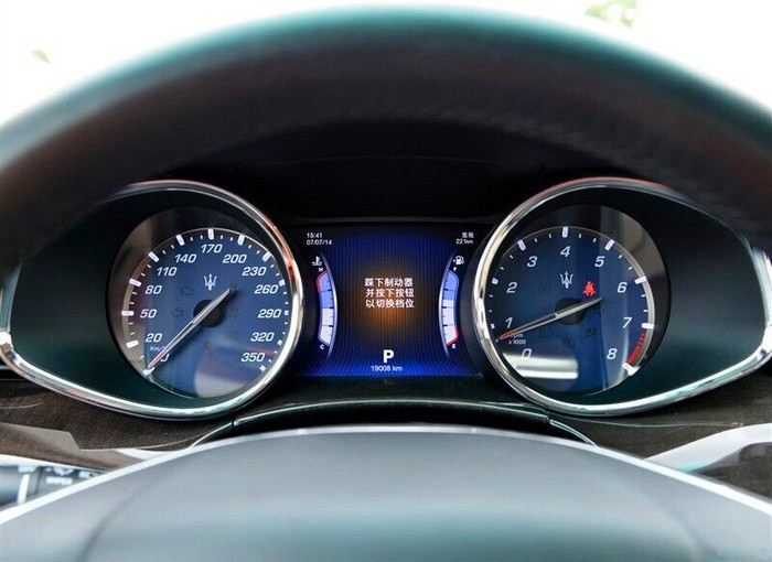 總裁沒換擋撥片？教你一改Maserati方向盤撥片
