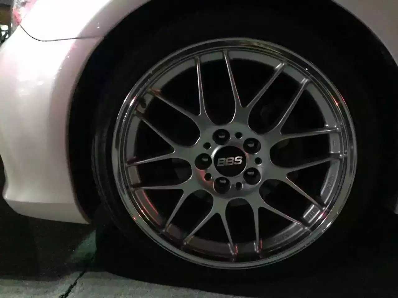 銳志，裝BBS RGR 19寸