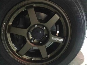 雷克薩斯 GX470 換RAYS TE37 完工，六孔TE37
