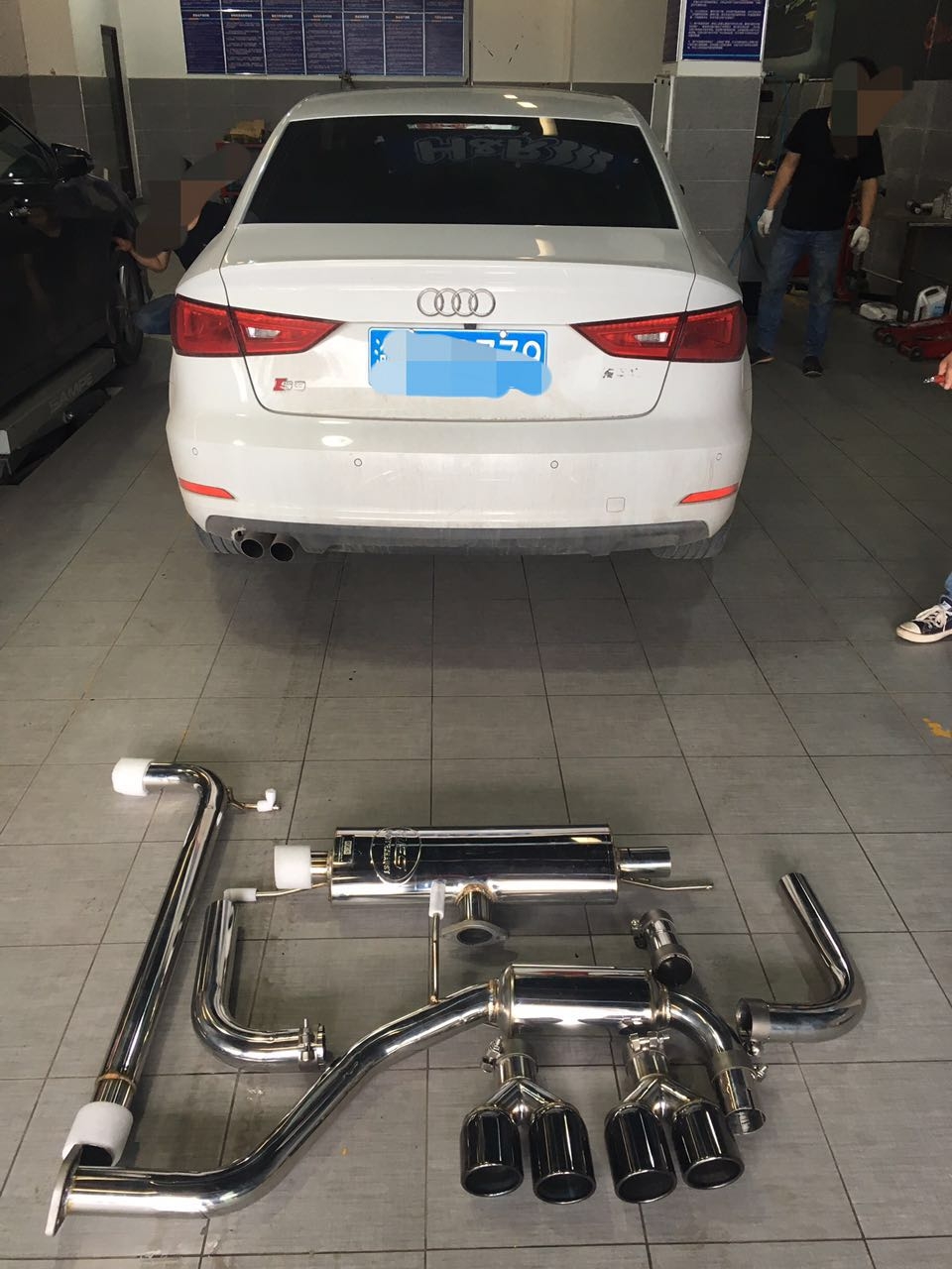 奧迪A3 RES中尾段雙邊四處排氣