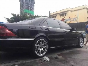 奔馳，裝 德國 BBS  19寸 完工！