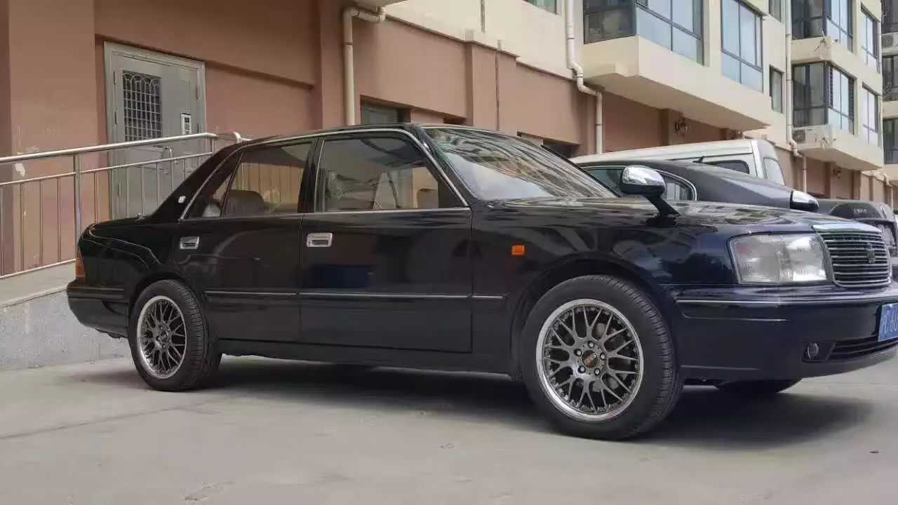 老皇冠 換BBS RS 17寸 ，漂亮！