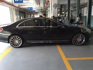 感謝老板回圖： 奔馳，換 原裝 20寸