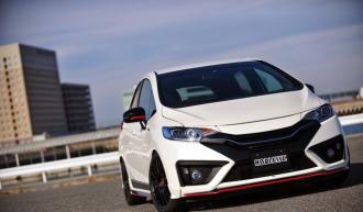 卡羅拉改燈氙氣大燈升級(jí) Q5透鏡+雙色流水日行燈改裝 ——清風(fēng)車影燈改