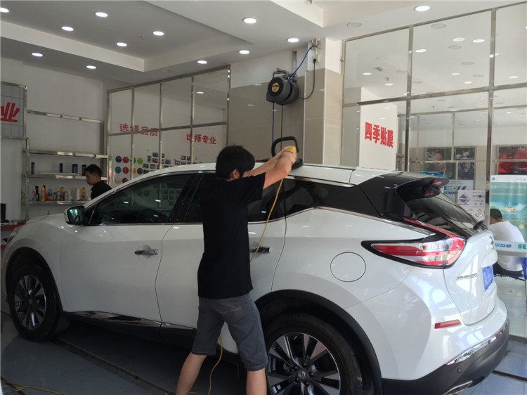 日產(chǎn)樓蘭龍膜頂級(jí)膜AVS70贏領(lǐng)70施工