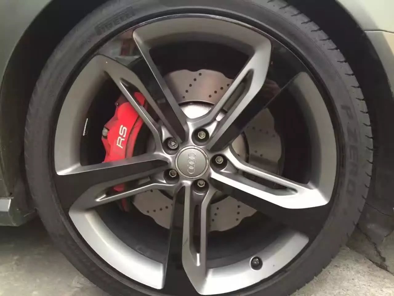 奧迪 RS6 換 21寸 原裝，完工 ??！