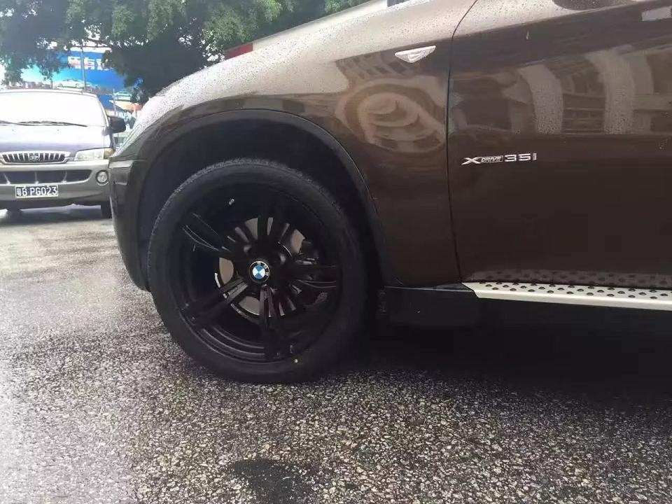 寶馬 X6 ，裝M5 鍛造 20寸！