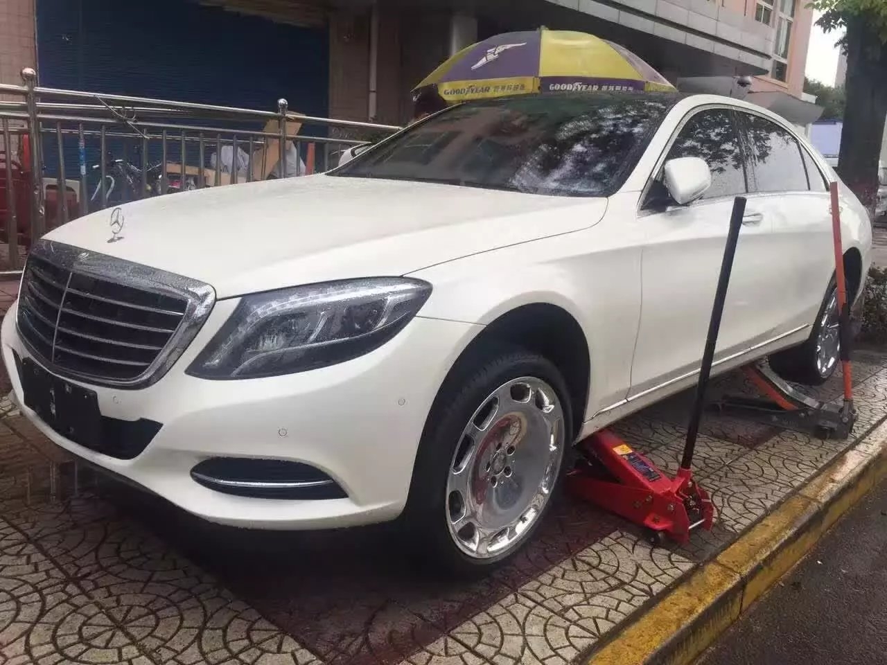 感謝朋友發(fā)來大餅裝車效果圖．朋友很滿意！