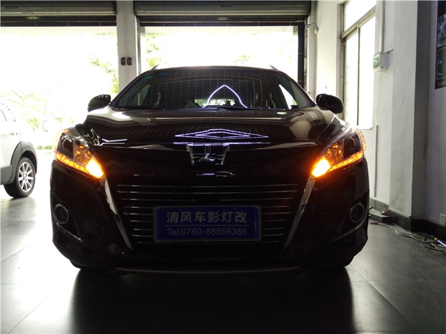 納智捷U6大燈改裝 定制高亮版海拉五+巖崎5500K氙氣燈升級——清風(fēng)車影燈改