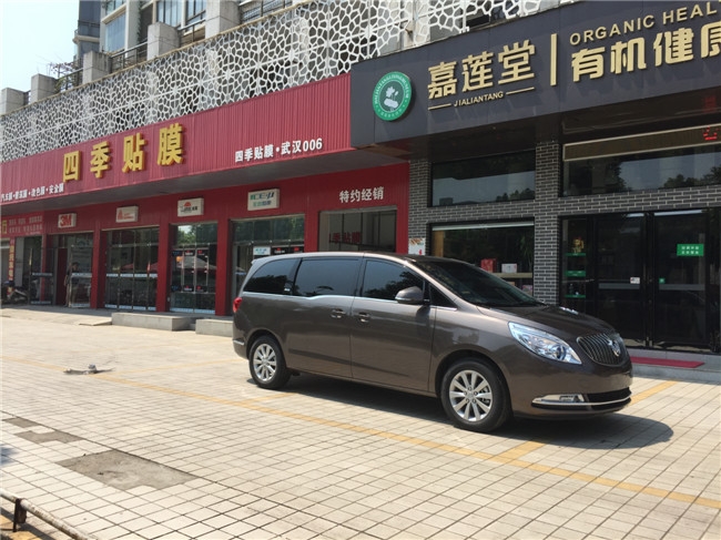 別克GL8全車龍膜玻璃隔熱膜