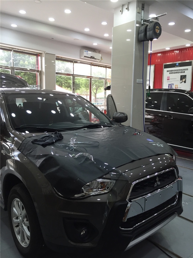 三菱勁炫全車愛思酷膜施工-四季貼膜南湖店出品