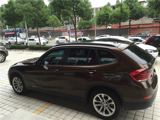 寶馬X1全車愛思酷頂級(jí)膜施工/愛思酷RT70+側(cè)后擋CT20