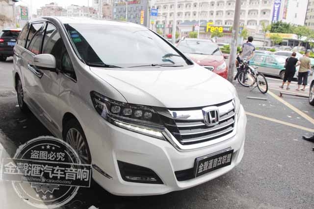 【廣州金聲匯】本田艾力紳汽車音響升級加裝優(yōu)美聲DA460音頻處理器