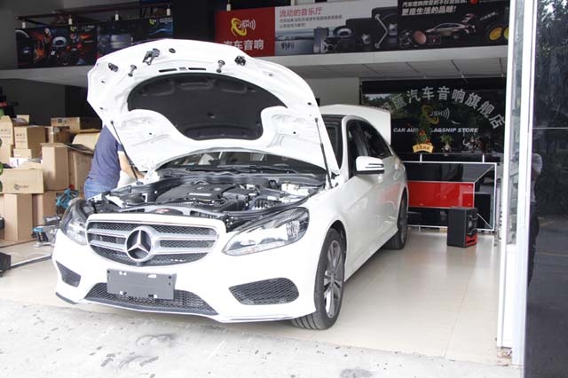 【廣州金聲匯】奔馳E260L升級(jí)惠威M1600II套裝喇叭汽車音響