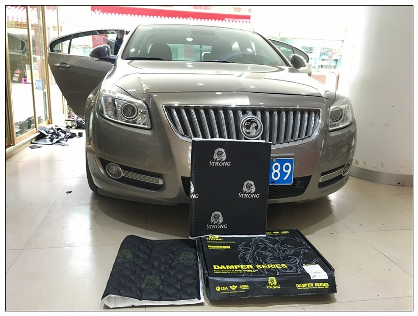 昆明專(zhuān)業(yè)汽車(chē)隔音,別克君威撕掉劣質(zhì)便宜隔音選擇獅龍四門(mén)頂級(jí)隔音降噪！