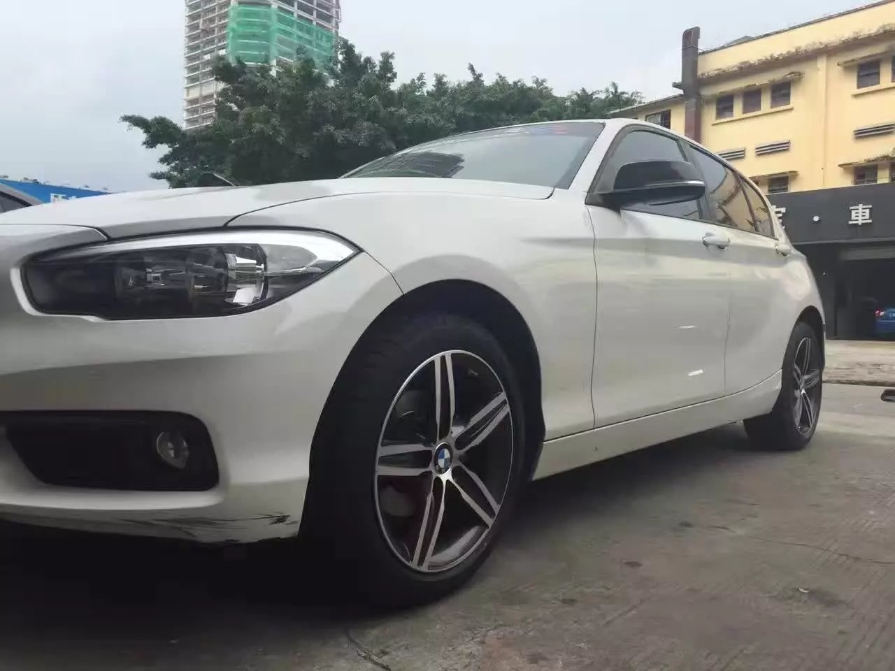 寶馬，換原裝 17寸 完工！