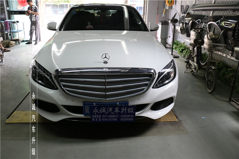 石家莊奔馳C200改原廠氛圍燈，三色可調(diào)-永誠汽車升級