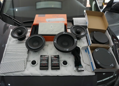 常州至上音樂本田繽智汽車音響升級改裝歌劇世家