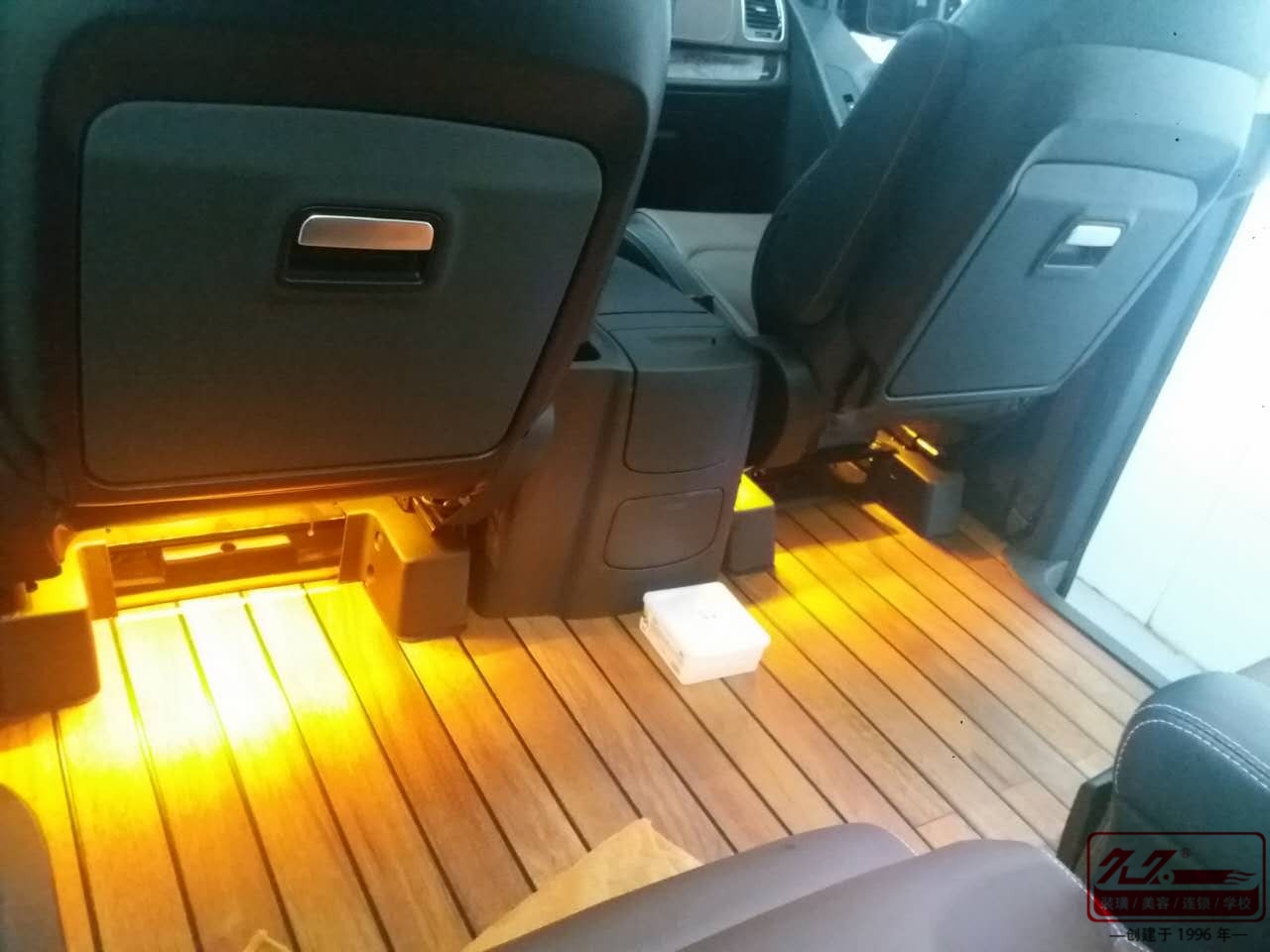 【商務(wù)車(chē)改裝】大通G10內(nèi)飾改裝升級(jí)，緊跟潮流的腳步！