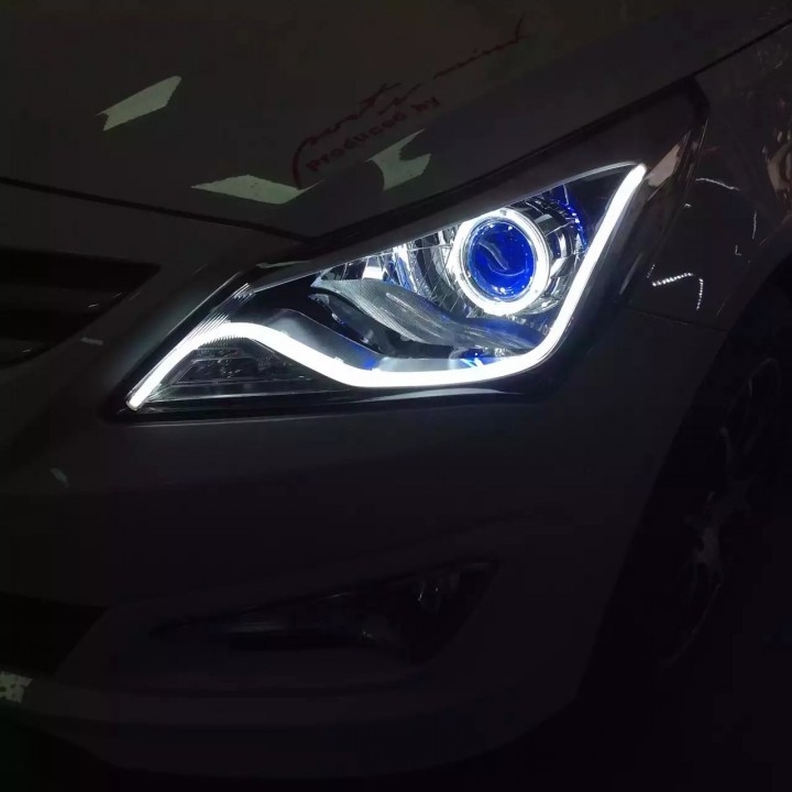 【廣州礪光車燈】現(xiàn)代瑞納大燈改燈案例