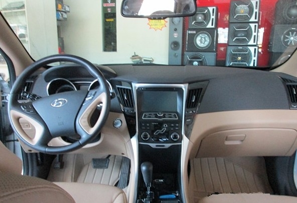 索納塔八代汽車音響升級 門板隔音