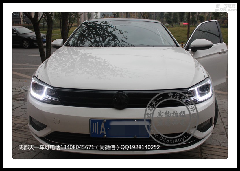 成都凌度改車(chē)燈改裝海拉雙光透鏡高配LED日行燈總成