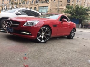 奔馳SLK200 升級18寸AMG輪轂