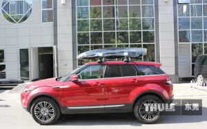 路虎攬勝極光拓樂單車架行李箱后拖車鉤單車架皮劃艇架安裝實拍