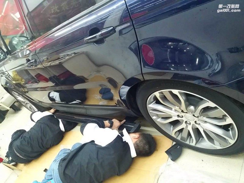 路虎攬勝電動踏板改裝，如虎添翼般的效果