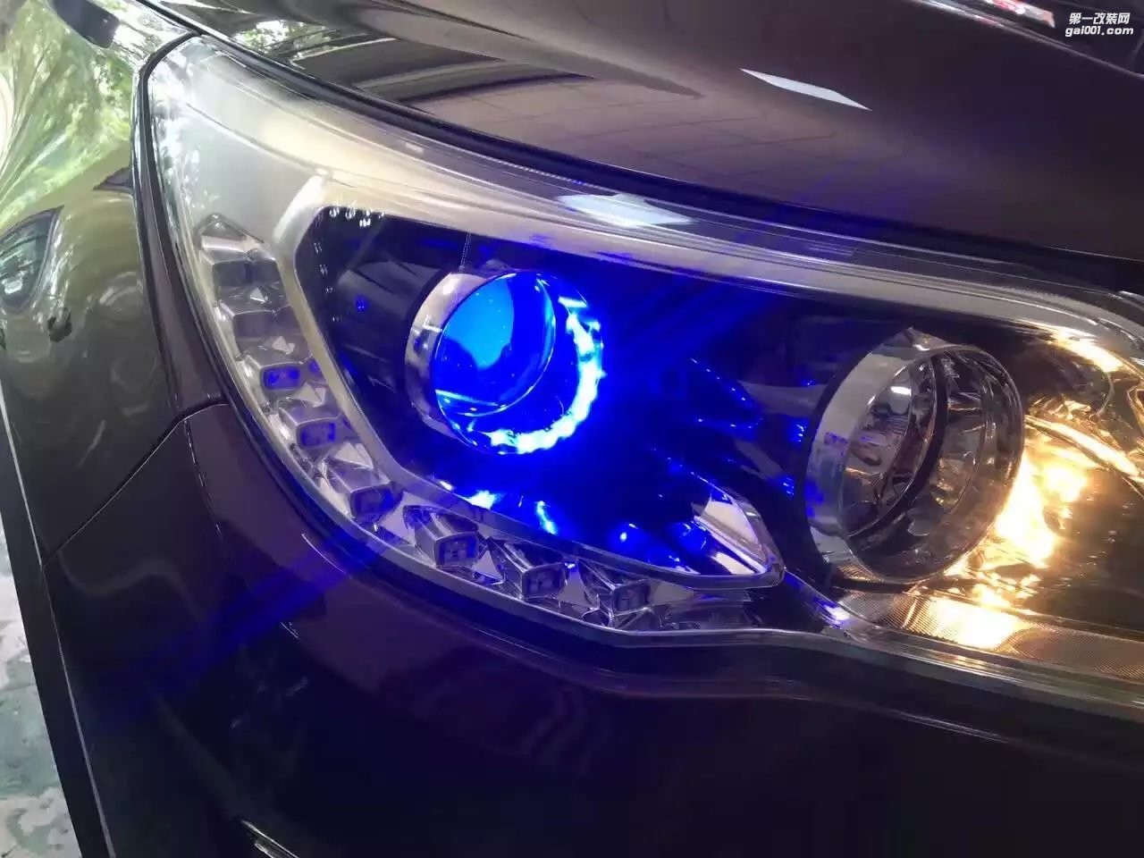 【廣州礪光車燈】 寶駿560改氙氣透鏡 案例分享