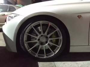寶馬，換 prodrive  19寸 完工！