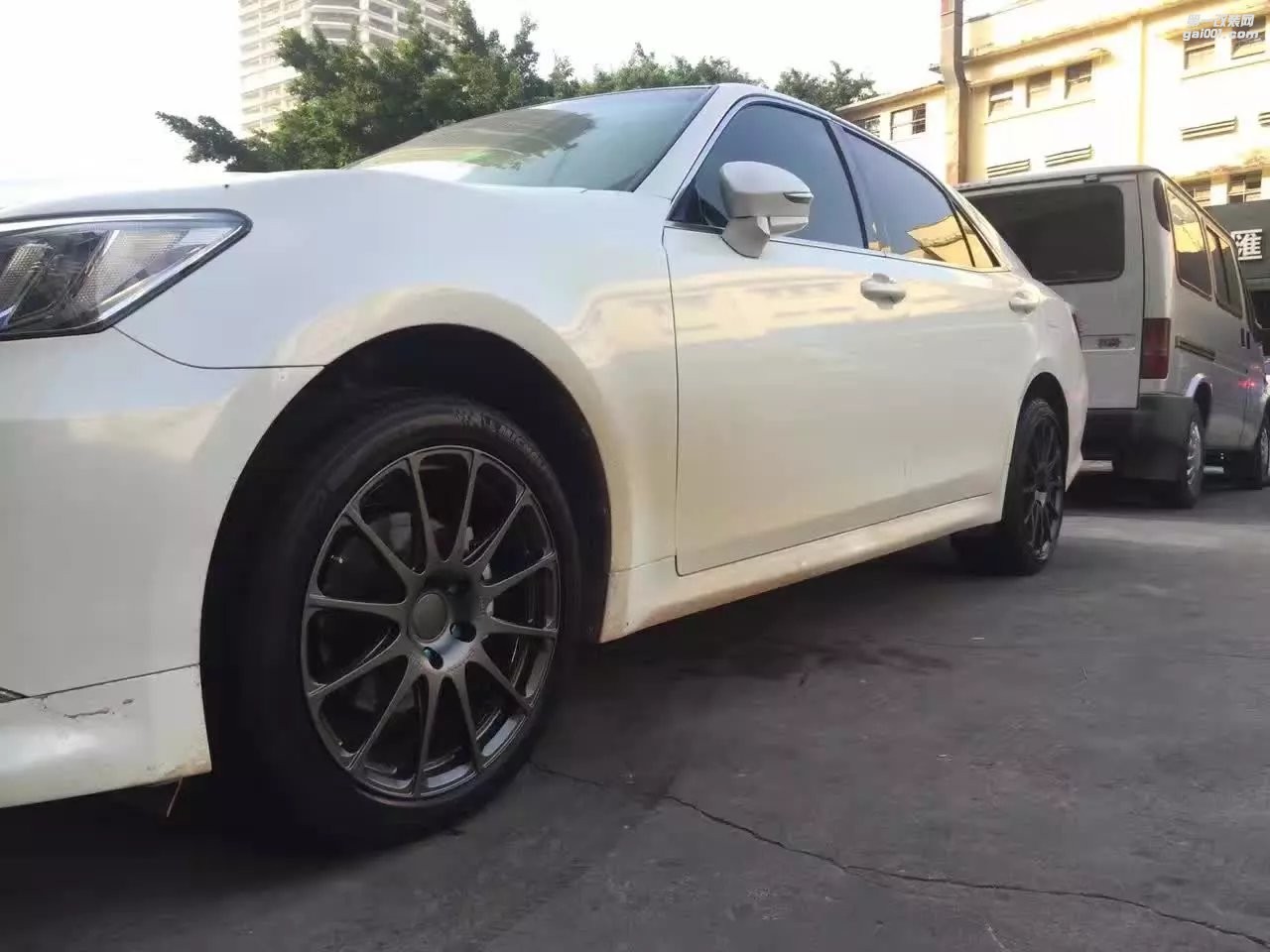皇冠，換 PRODRIVE 完工！