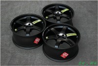 海亞：RAYS TE37SL PR  黑色綠標(biāo) 復(fù)刻限量版顏色 PR 18寸 特定數(shù)據(jù)5X112 5X120 高爾夫GTIR20A3S3尚酷CCEVOSTI等