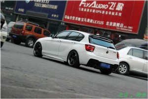 海亞：寶馬1系改裝ADVAN GT 18寸鍛造輪轂 倍耐力PO輪胎