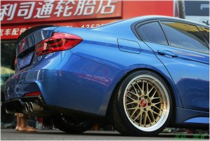 海亞：寶馬三系 328 改裝日本 BBS LM 兩片鍛造輪轂 金色版   效果吊炸天哦！