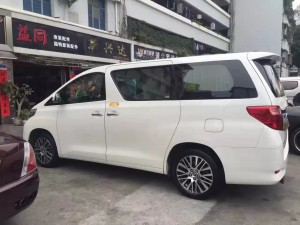 埃爾法，換 原裝 18寸 完工！