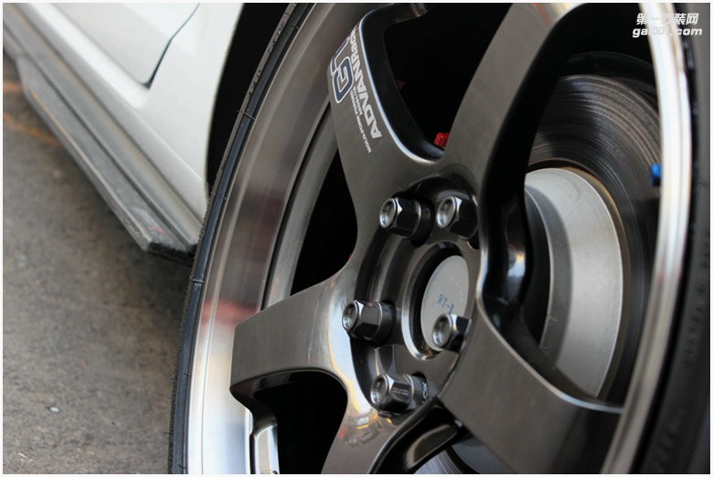 海亞：高爾夫 7GTI MK7+ADVAN GT 18鍛造輪轂