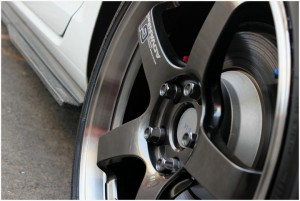 海亞：高爾夫 7GTI MK7+ADVAN GT 18鍛造輪轂