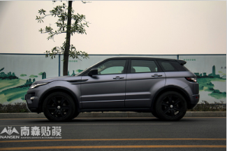 路虎攬勝極光車身改色電光金屬灰