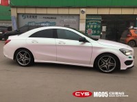 奔馳CLA幻彩曙光白車身改色貼膜