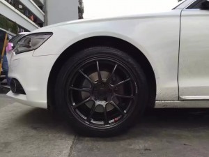奧迪，換 RAYS.  ZE40 完工