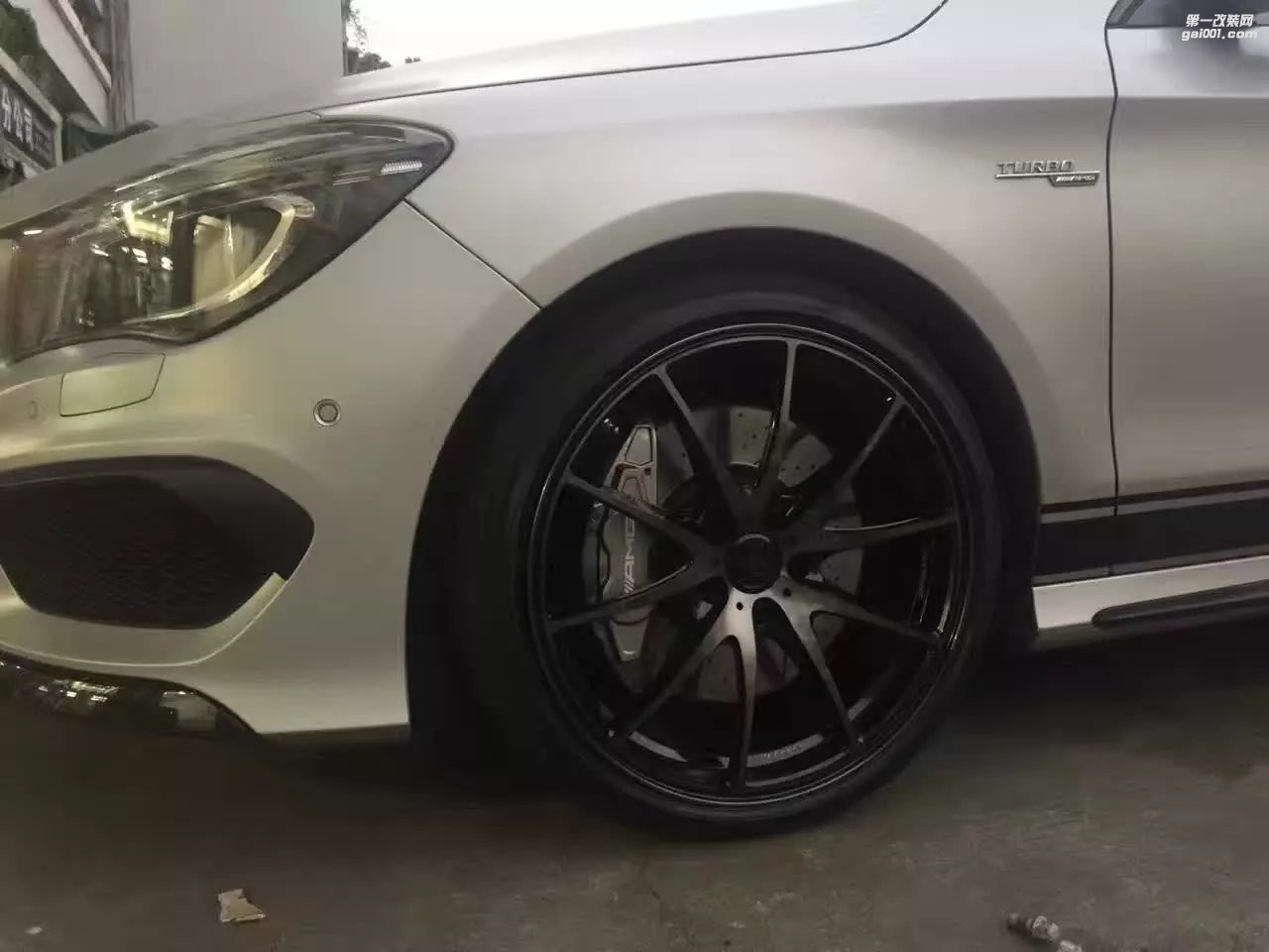 奔馳， 裝 19寸 RAYS G25 完工