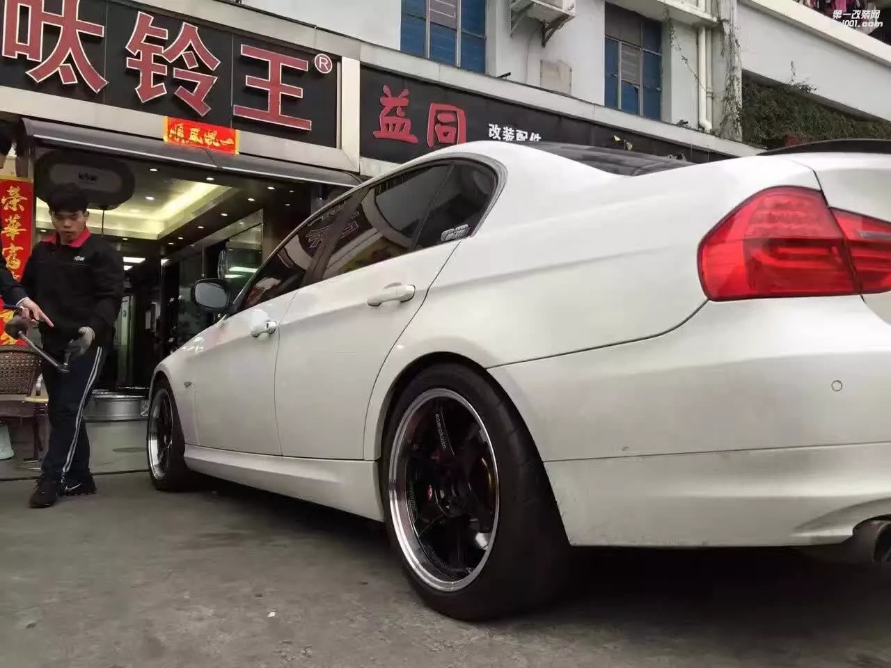 寶馬，換 RAYS TTA 完工！