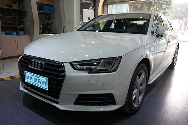 奧迪A4L汽車音響改裝德國(guó)零點(diǎn)喇叭和史泰格功放【重慶渝大昌】