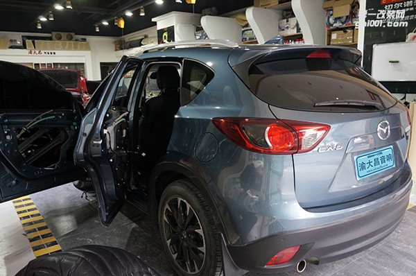 馬自達(dá)CX-5汽車音響改裝史泰格 備胎倒模低音不占空間【重慶渝大昌】