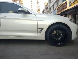 寶馬，換 Prodrive 19寸 完工！